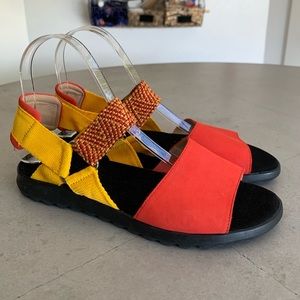 Sesto Meucci Tyah Coral Nabuk Sandal Summer Vacation Fall Boho Retro Casual 8.5